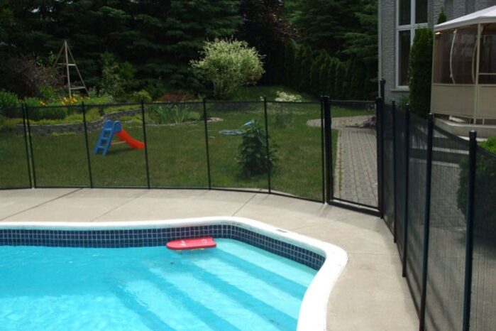 Cerca de proteção para piscinas