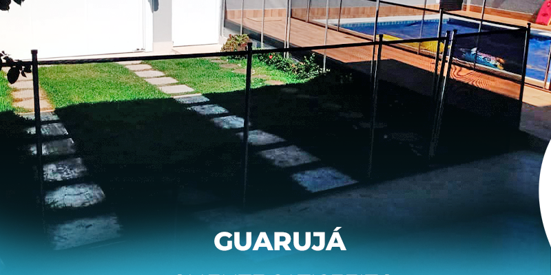cerca de piscina no guarujá