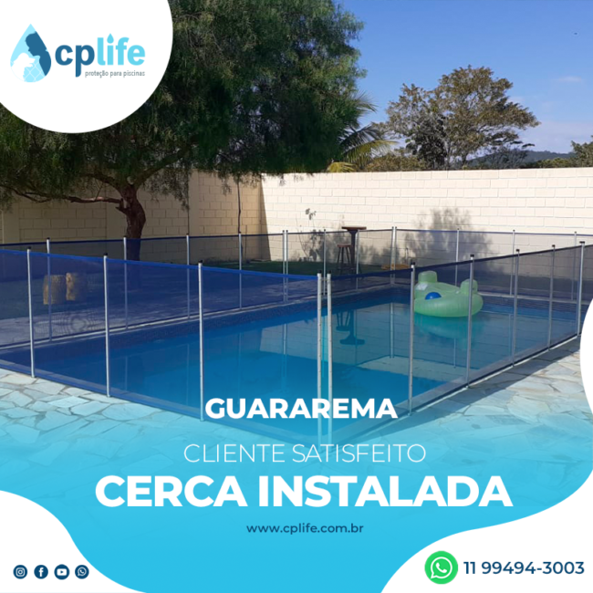 cerca de piscina
