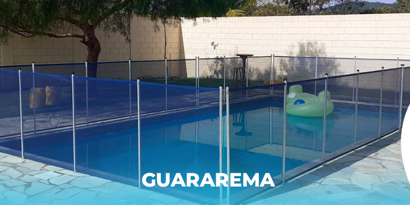 cerca de piscina