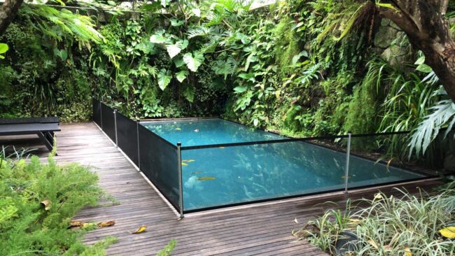 Cerca de piscina para pets