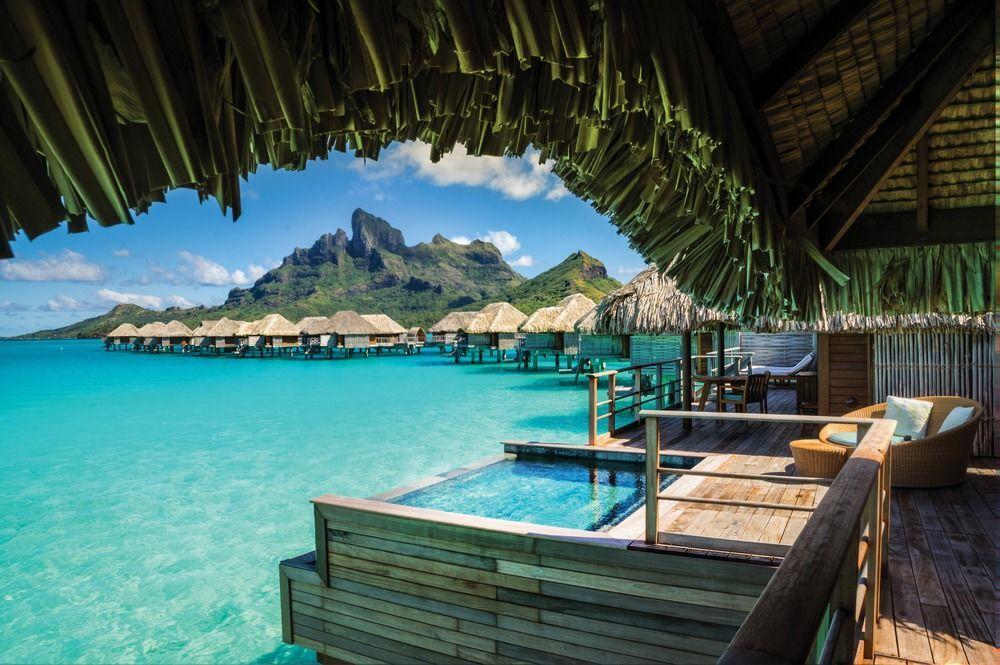 Piscina na ilha de Bora Bora