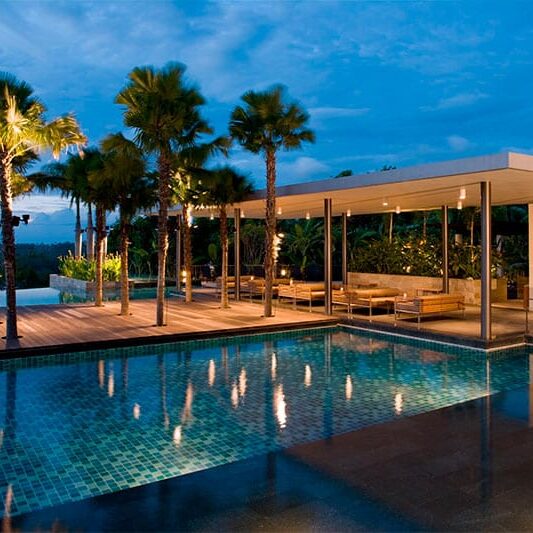 inspiração de decoração na piscina