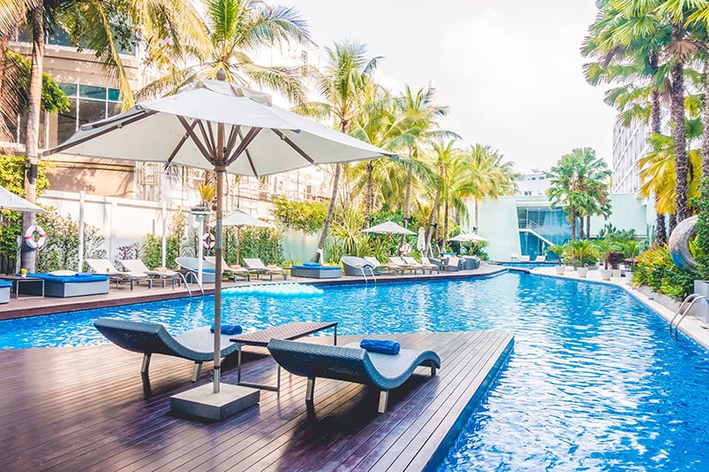 piscina de luxo

